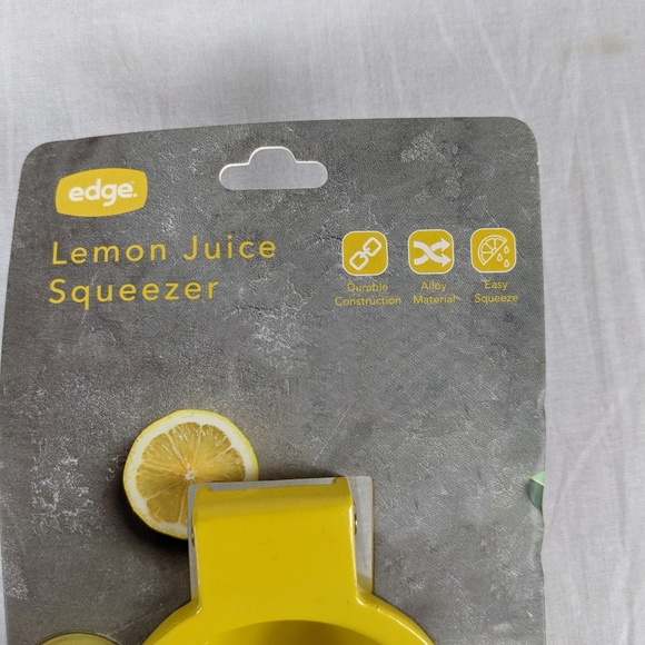 Lemon Juice Squeezer Press Lifestyle for Edge Yellow Alloy Easy Squeeze NEW NIP - Picture 5 of 5